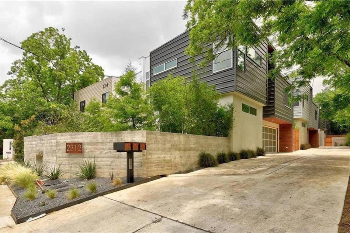 Stunning Modern Home W Pool & Hot Tub In Dt Όστιν Εξωτερικό φωτογραφία