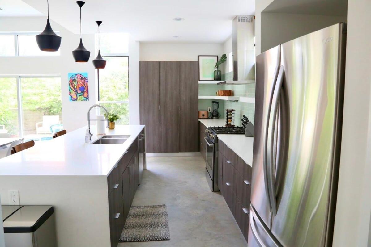 Stunning Modern Home W Pool & Hot Tub In Dt Όστιν Εξωτερικό φωτογραφία