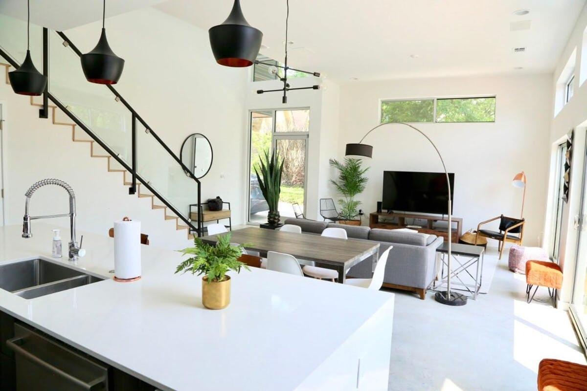 Stunning Modern Home W Pool & Hot Tub In Dt Όστιν Εξωτερικό φωτογραφία