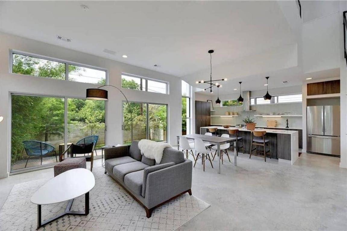 Stunning Modern Home W Pool & Hot Tub In Dt Όστιν Εξωτερικό φωτογραφία